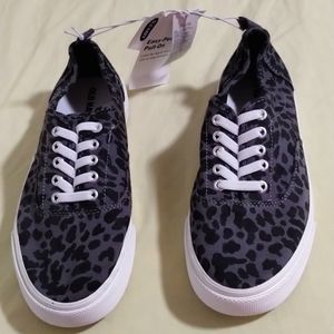 Old Navy Cheetah Print Slip On Shoes